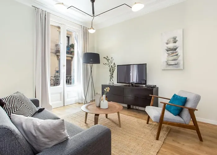 4Bedroom Apart With Balcony In Las Ramblas 1 1