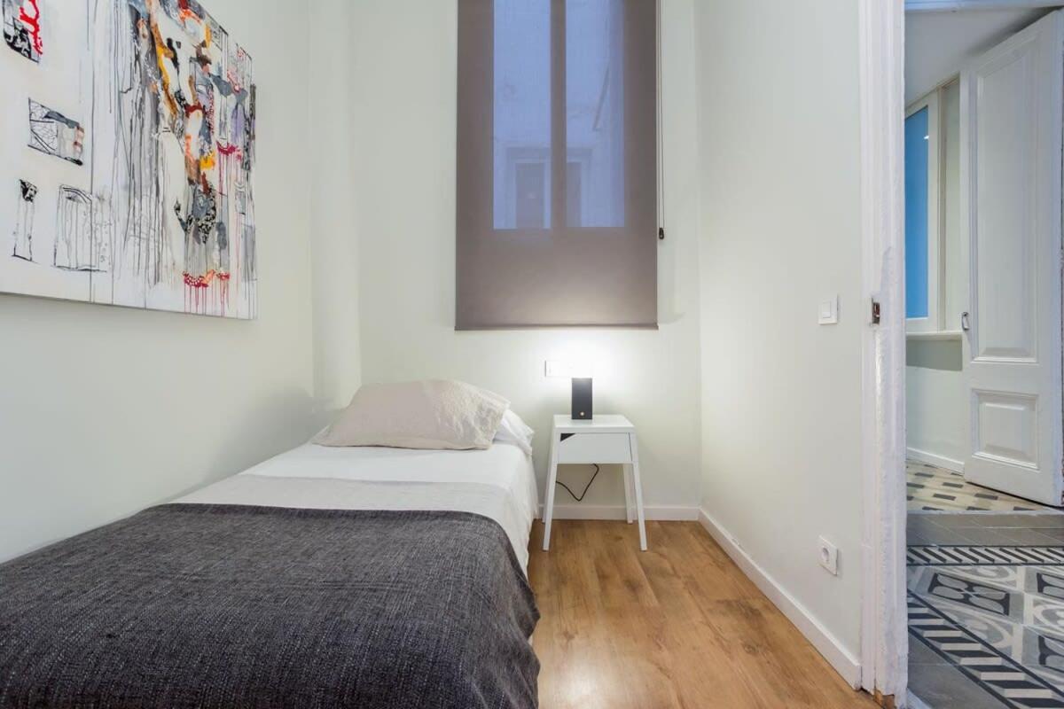4bedroom With Balcony In Ramblas 1 1 Barcelone