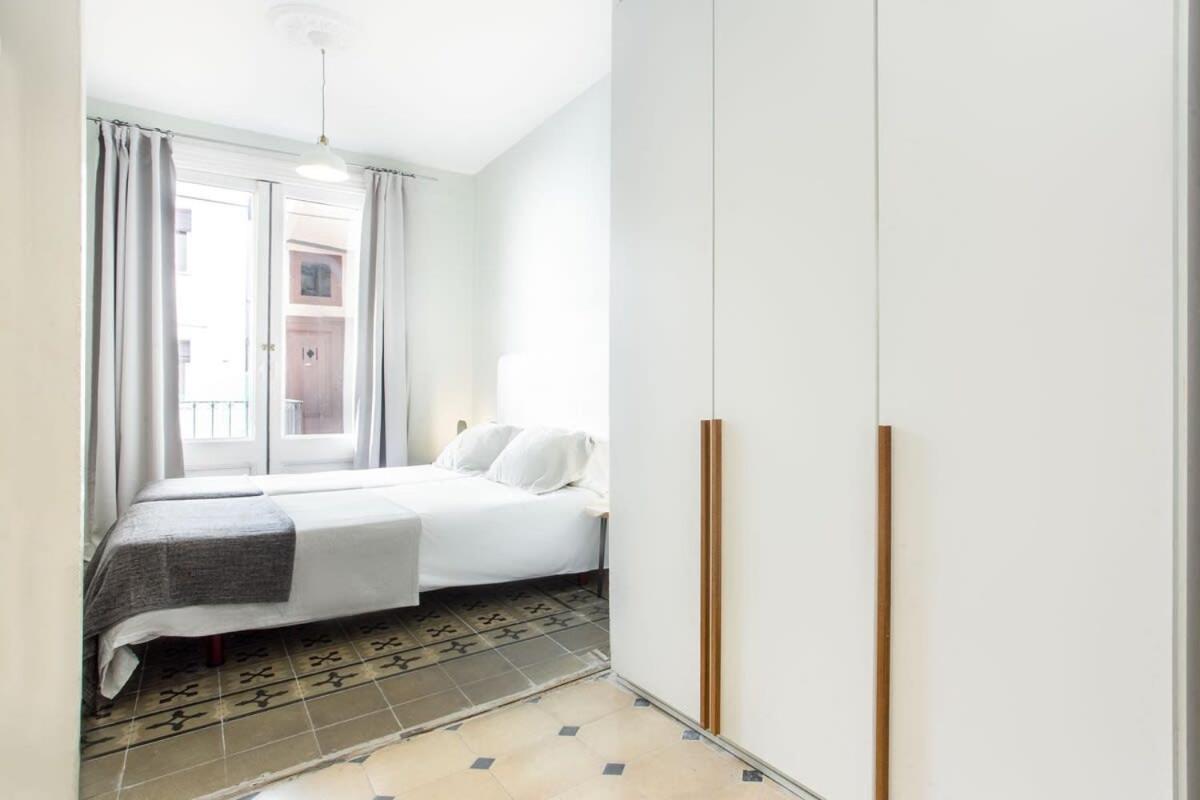 4bedroom With Balcony In Ramblas 1 1